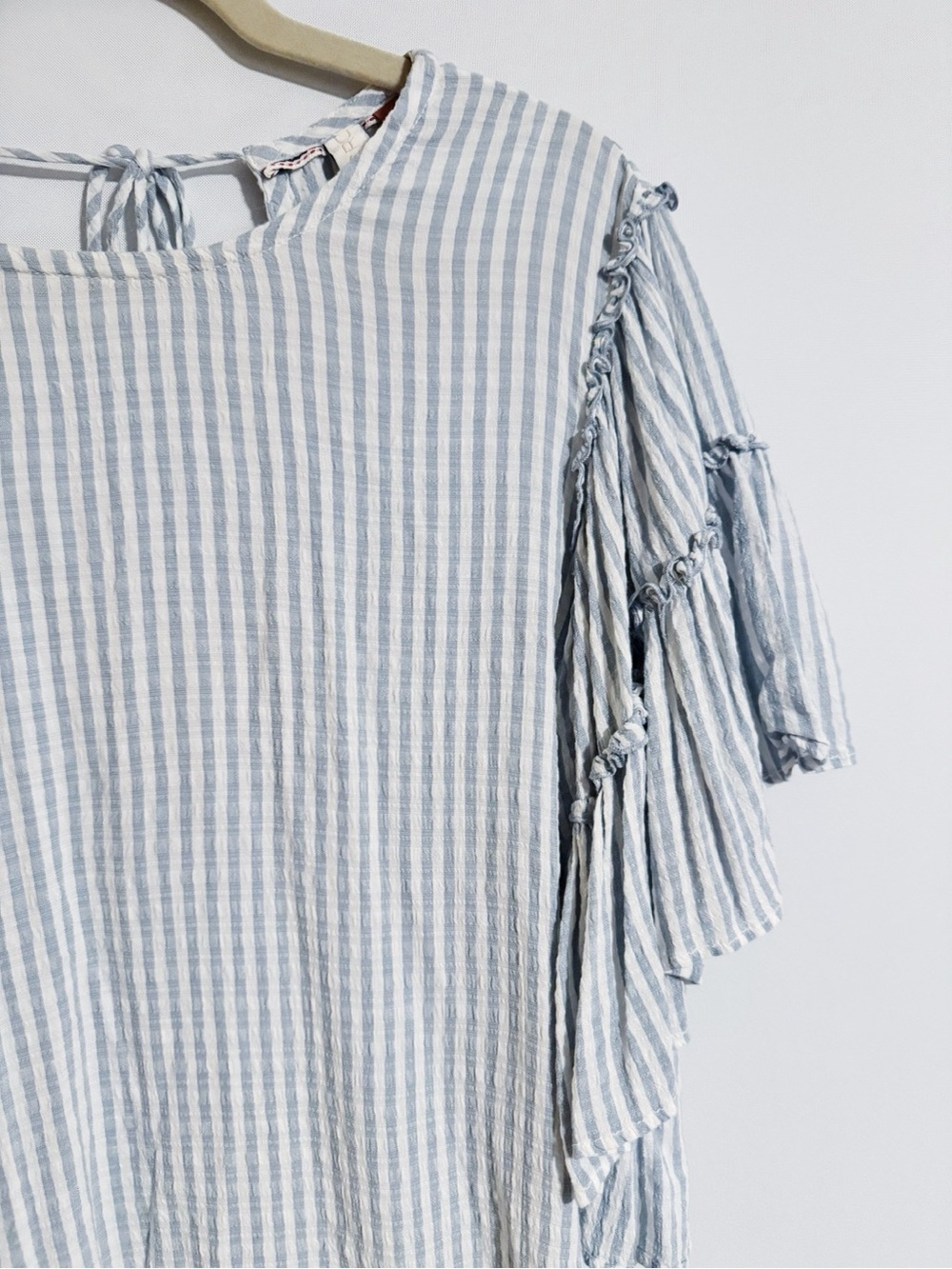 Pilcro - Sybil Ruffle Sleeve Top - Picture 7 of 8